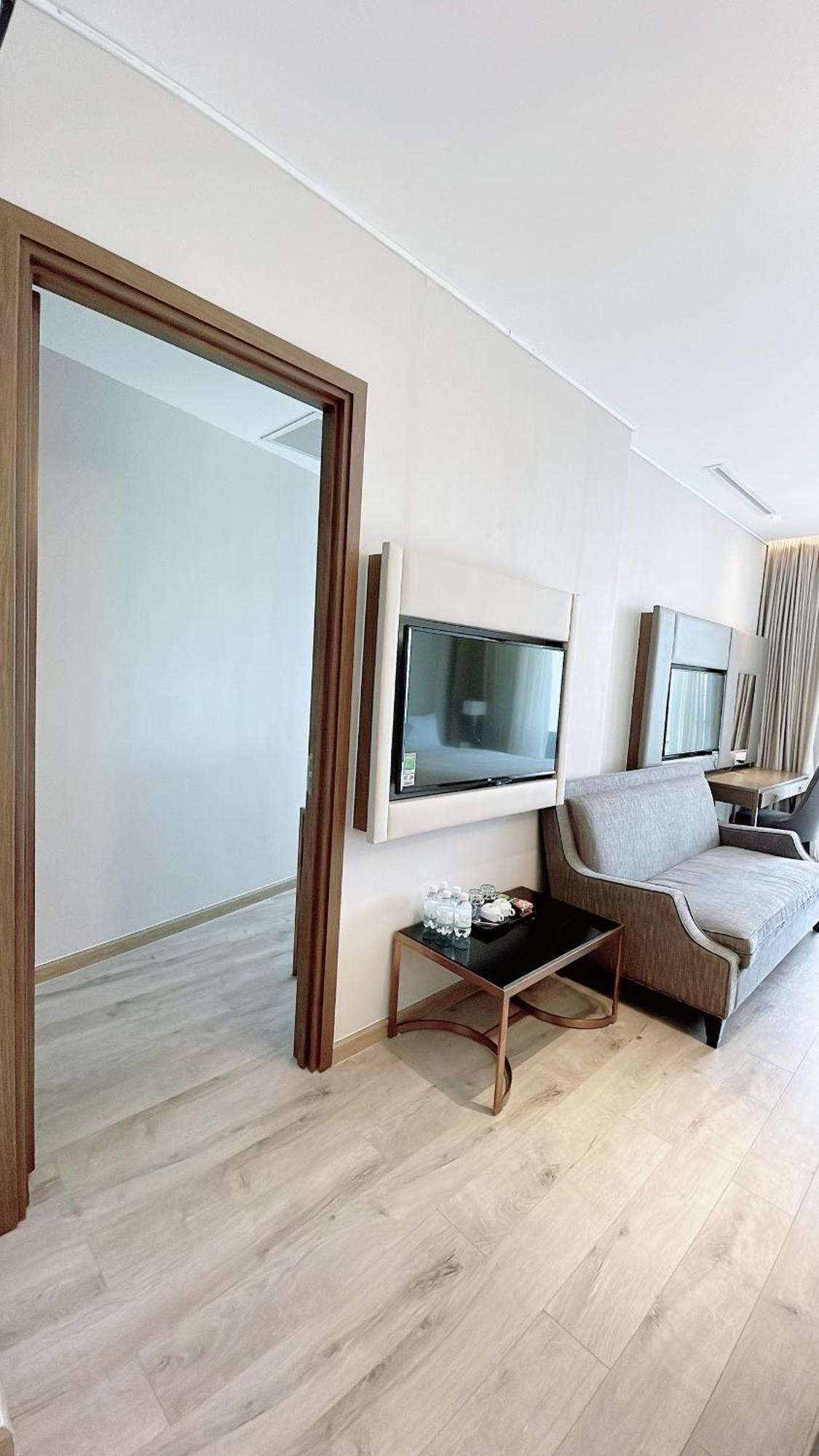 Panorama Oceanfront Suite Nha Trang Luaran gambar